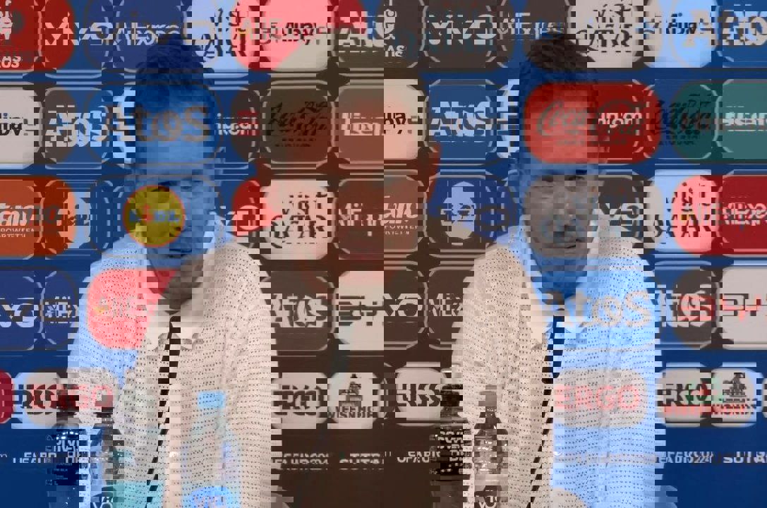 2050435