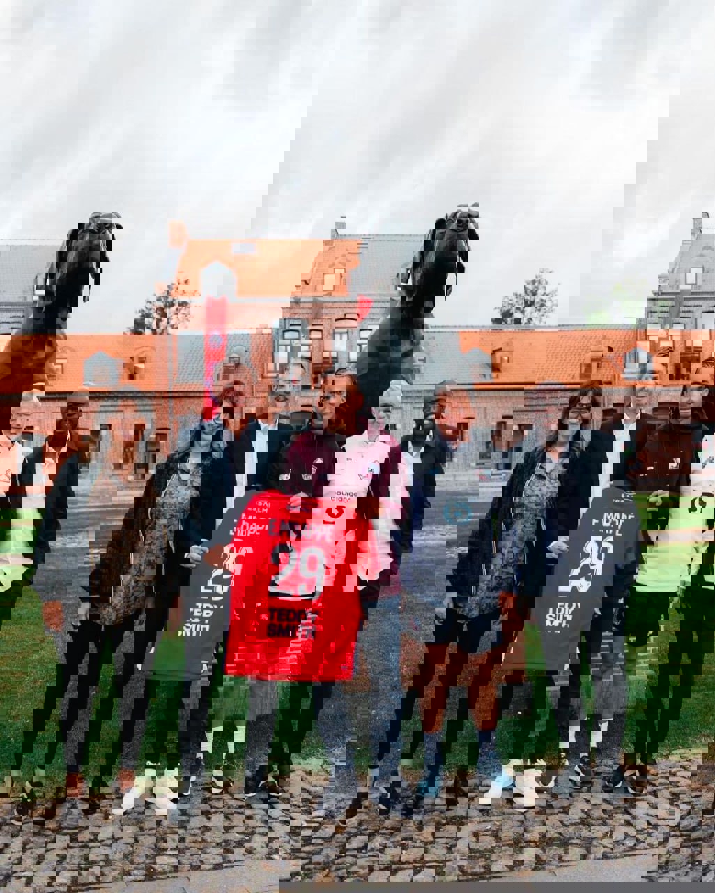 2050466