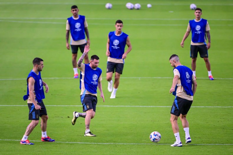 گزارش tycsports از کمپ تیم ملی آرژانتین / وضعیت مسی مشخص شد: لئو بازی می‌کند 2