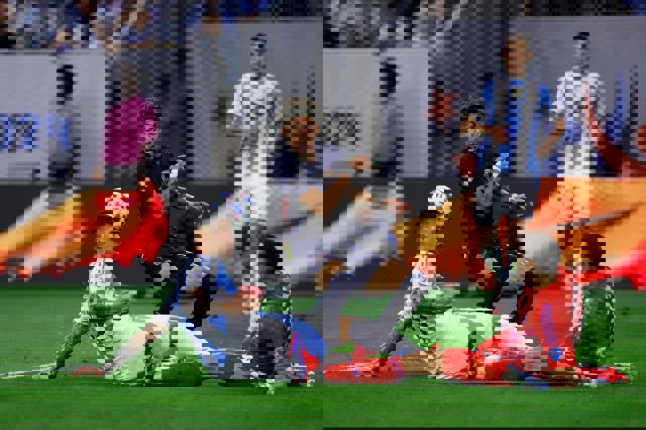 2050567