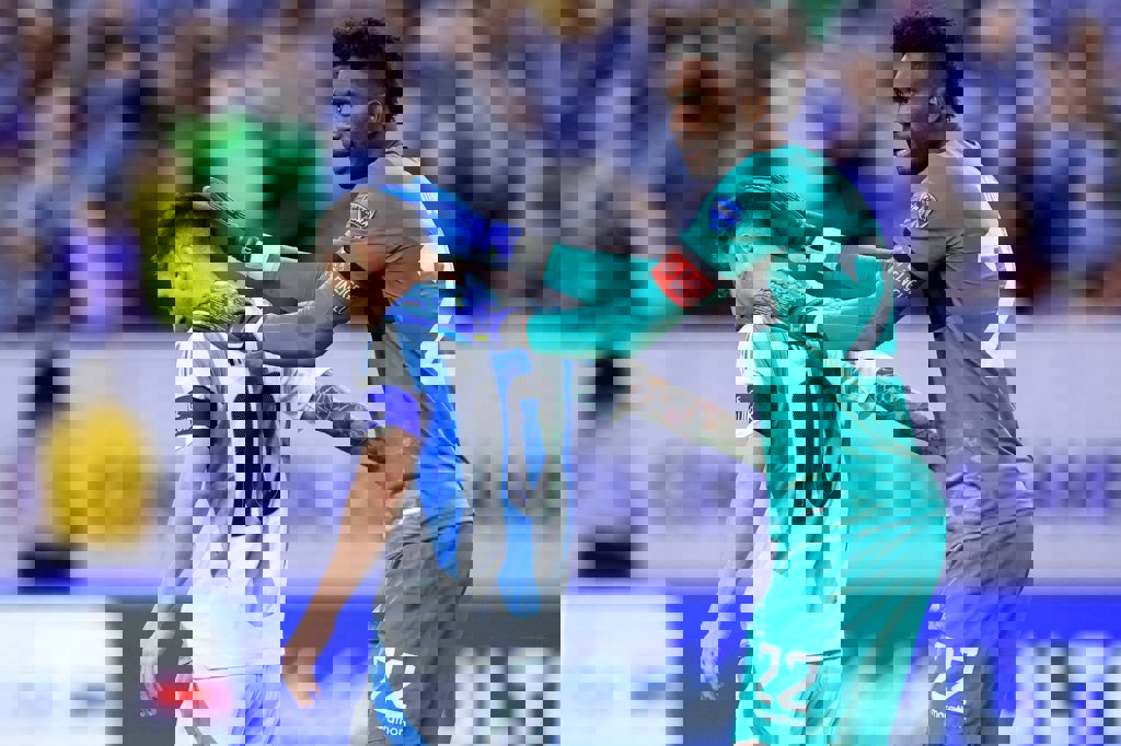2050555