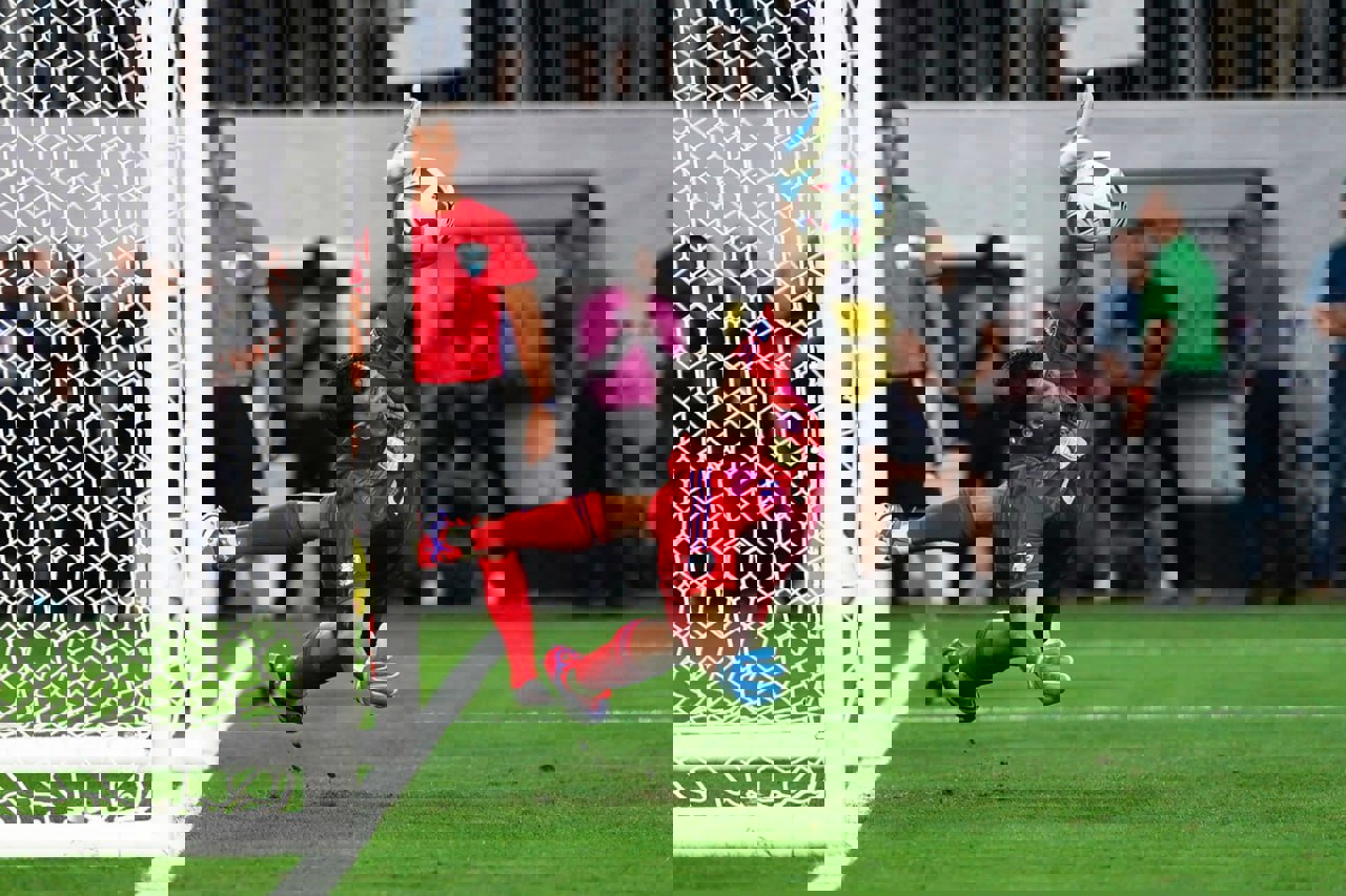 2050610