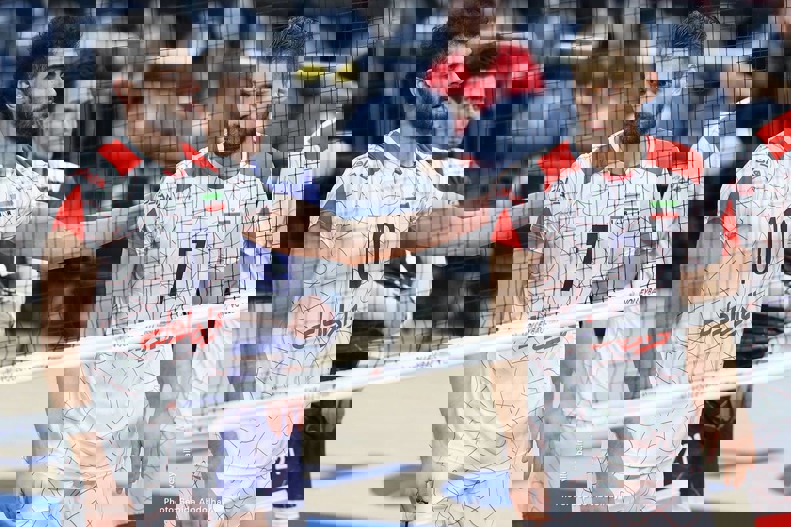 2050704
