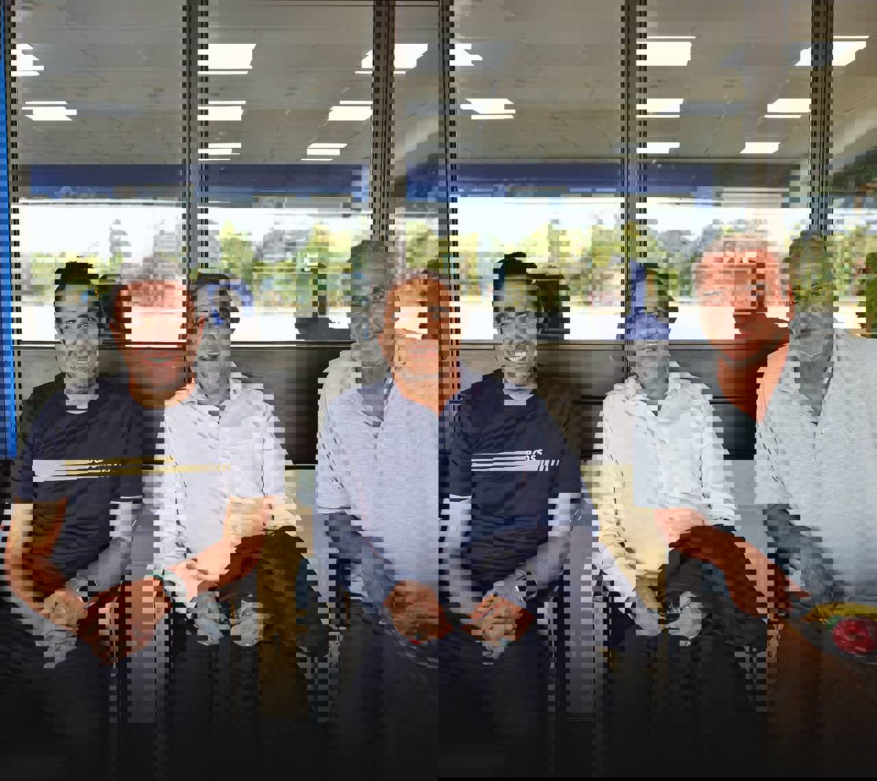2050635
