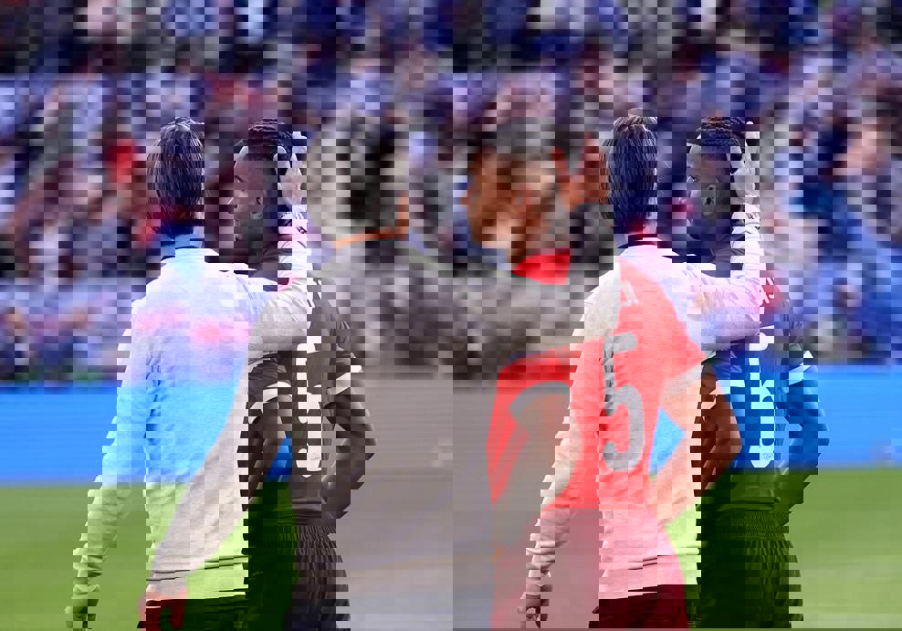 2051257