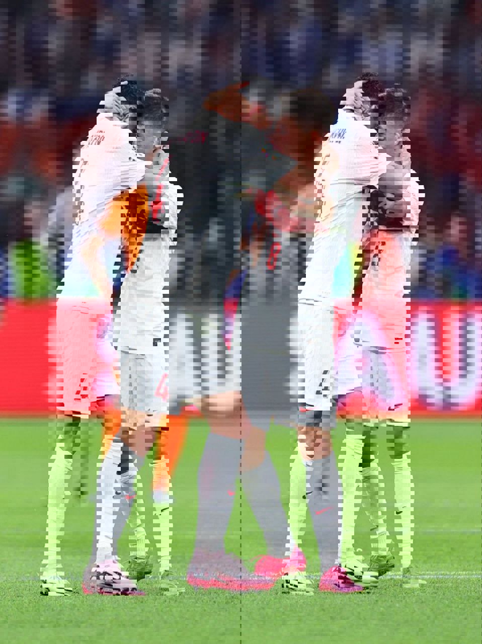 2051252