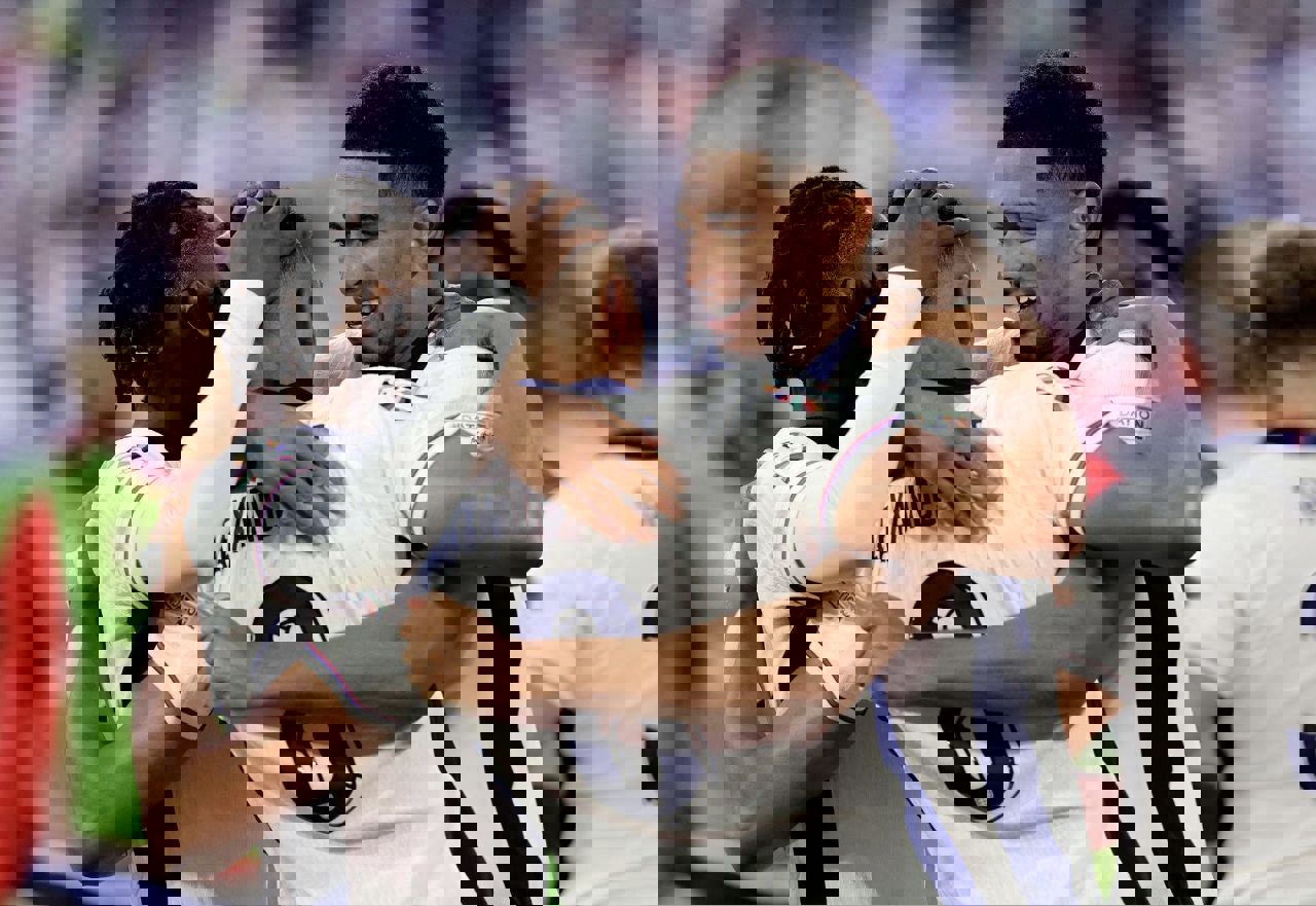 2051250
