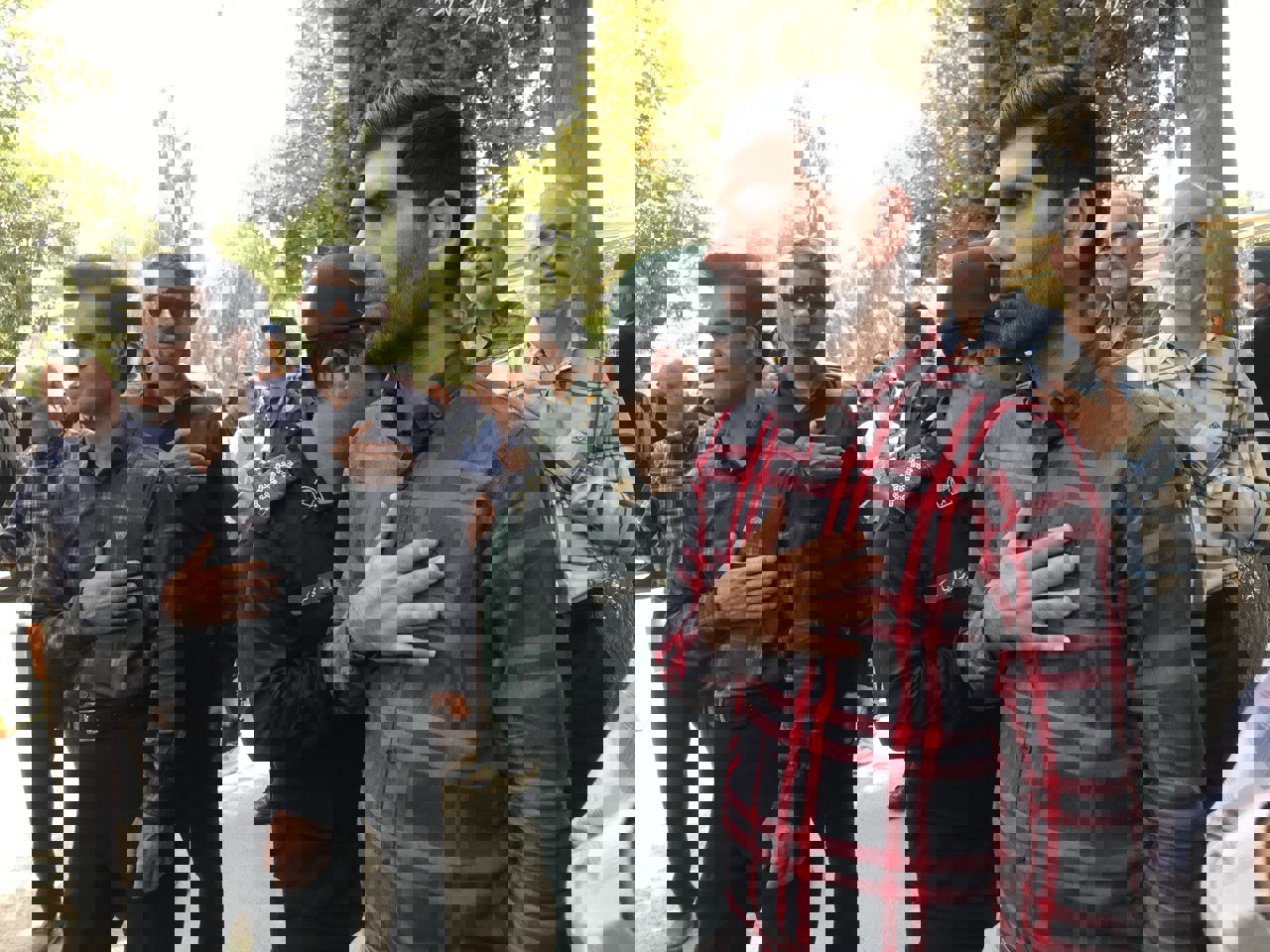 2050966