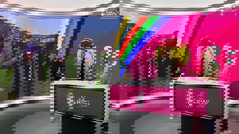 2050955