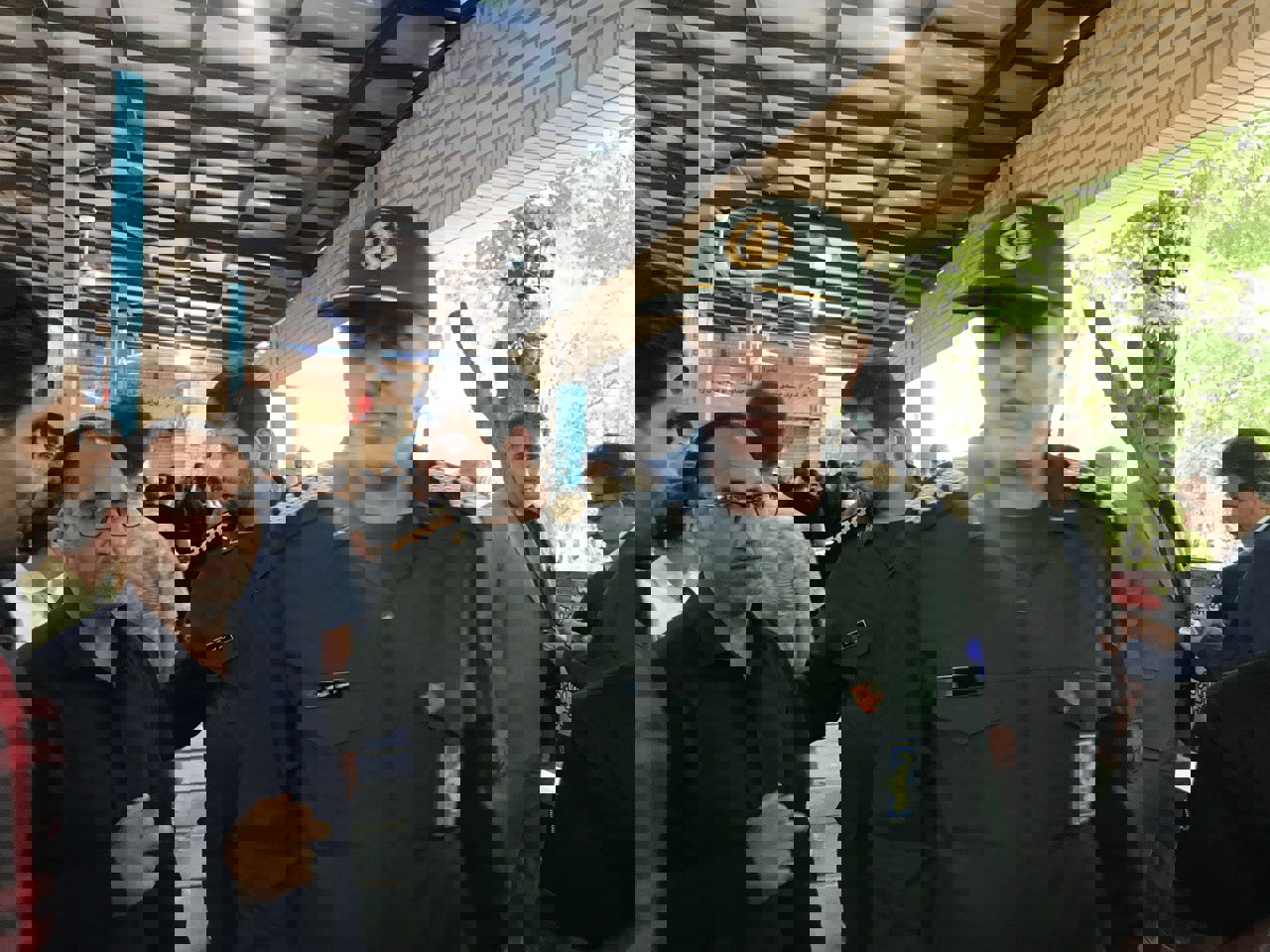 2050965