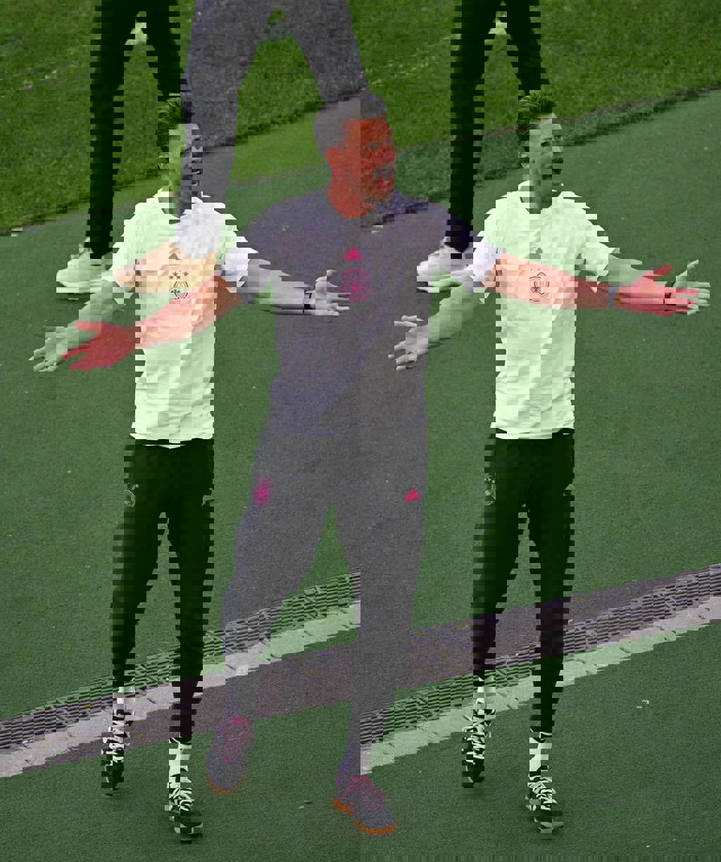 2051120