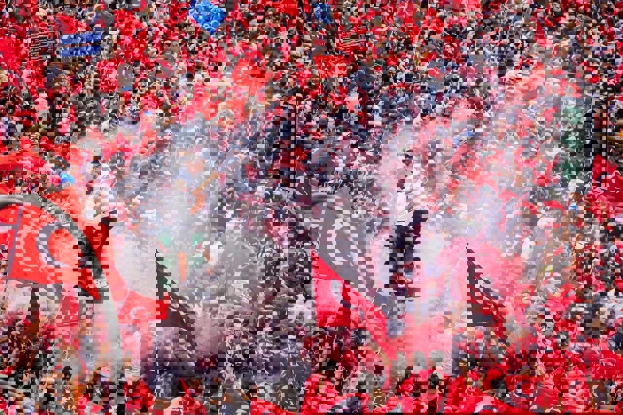 2051181