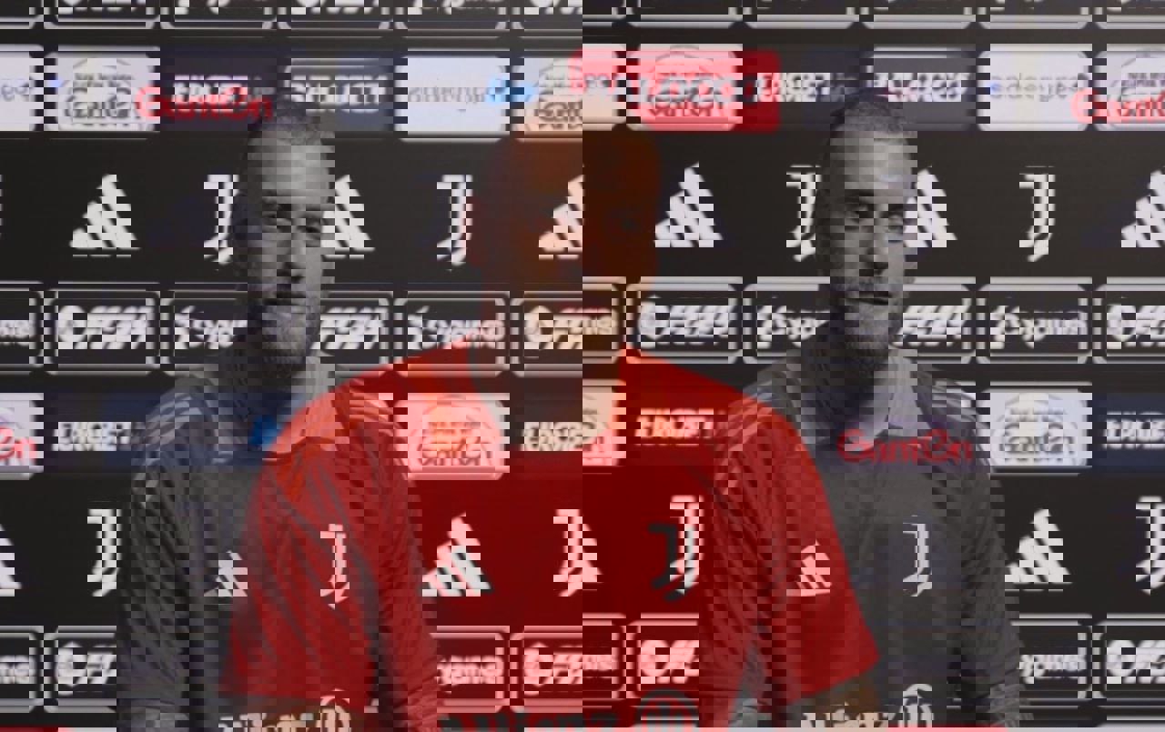 2051156