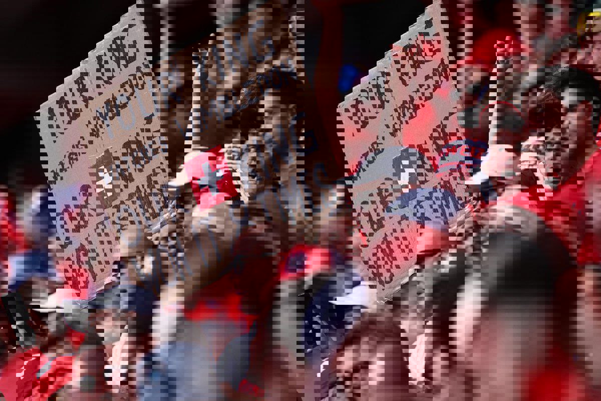 2051198