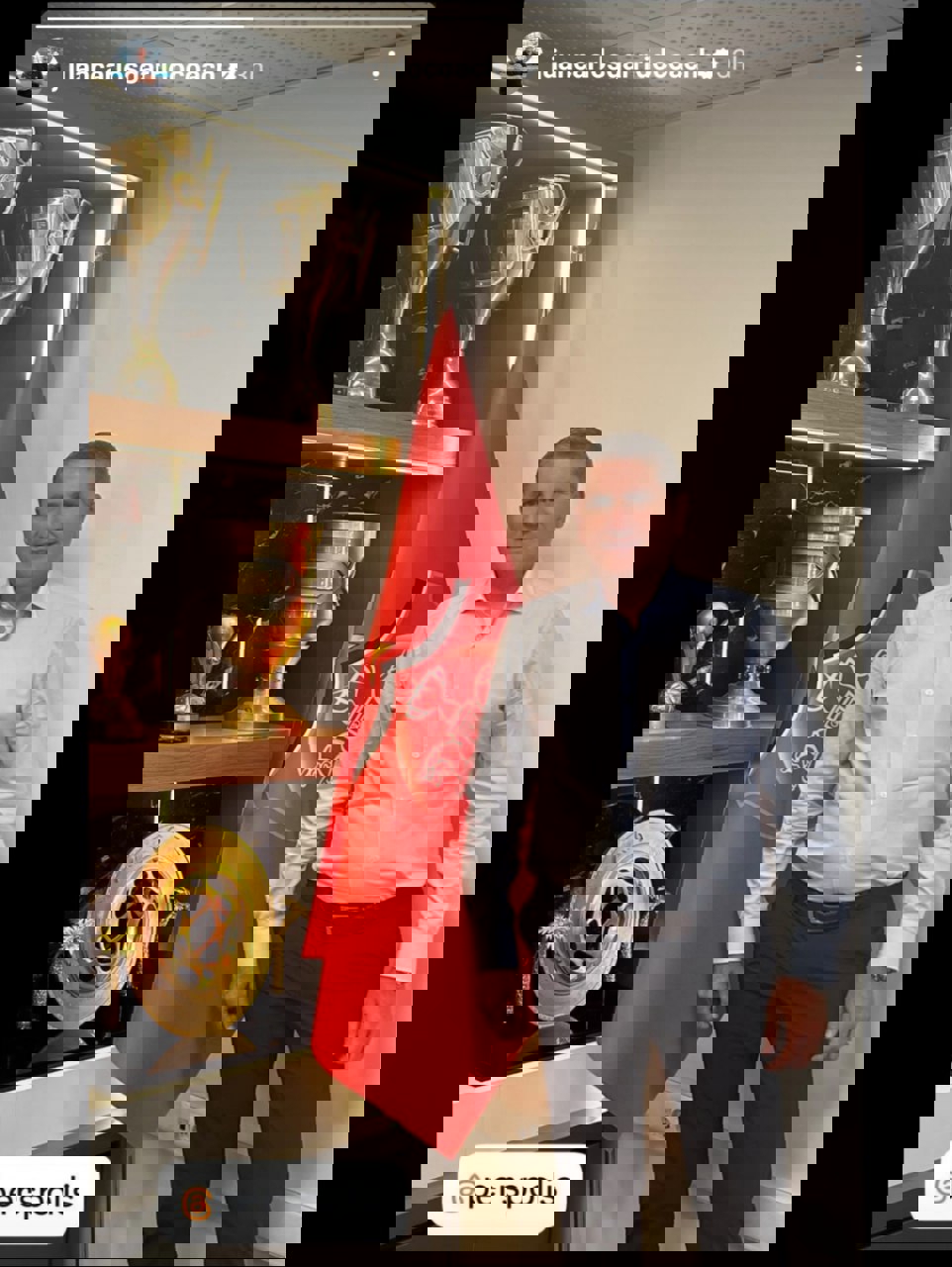 2051187
