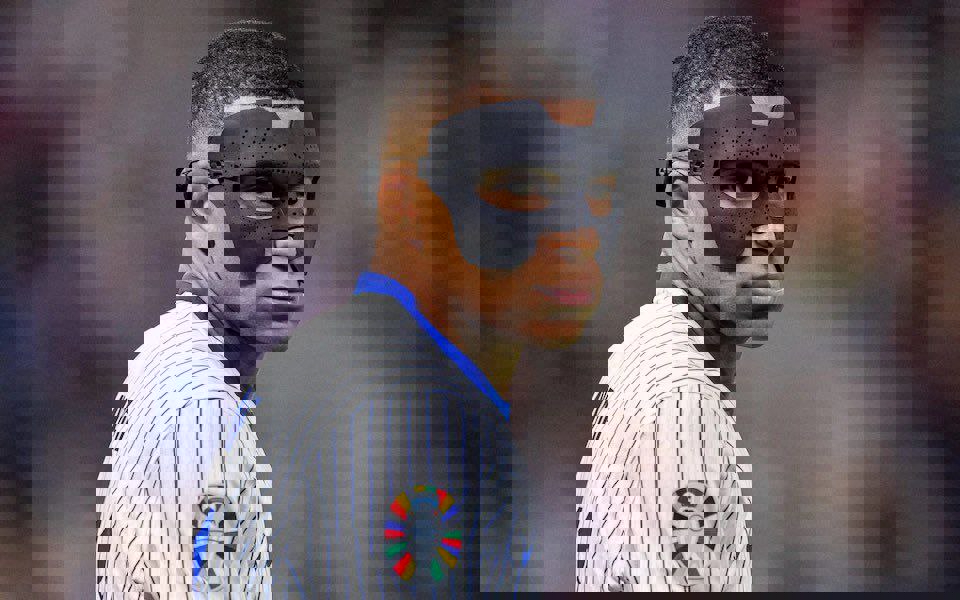 2051188