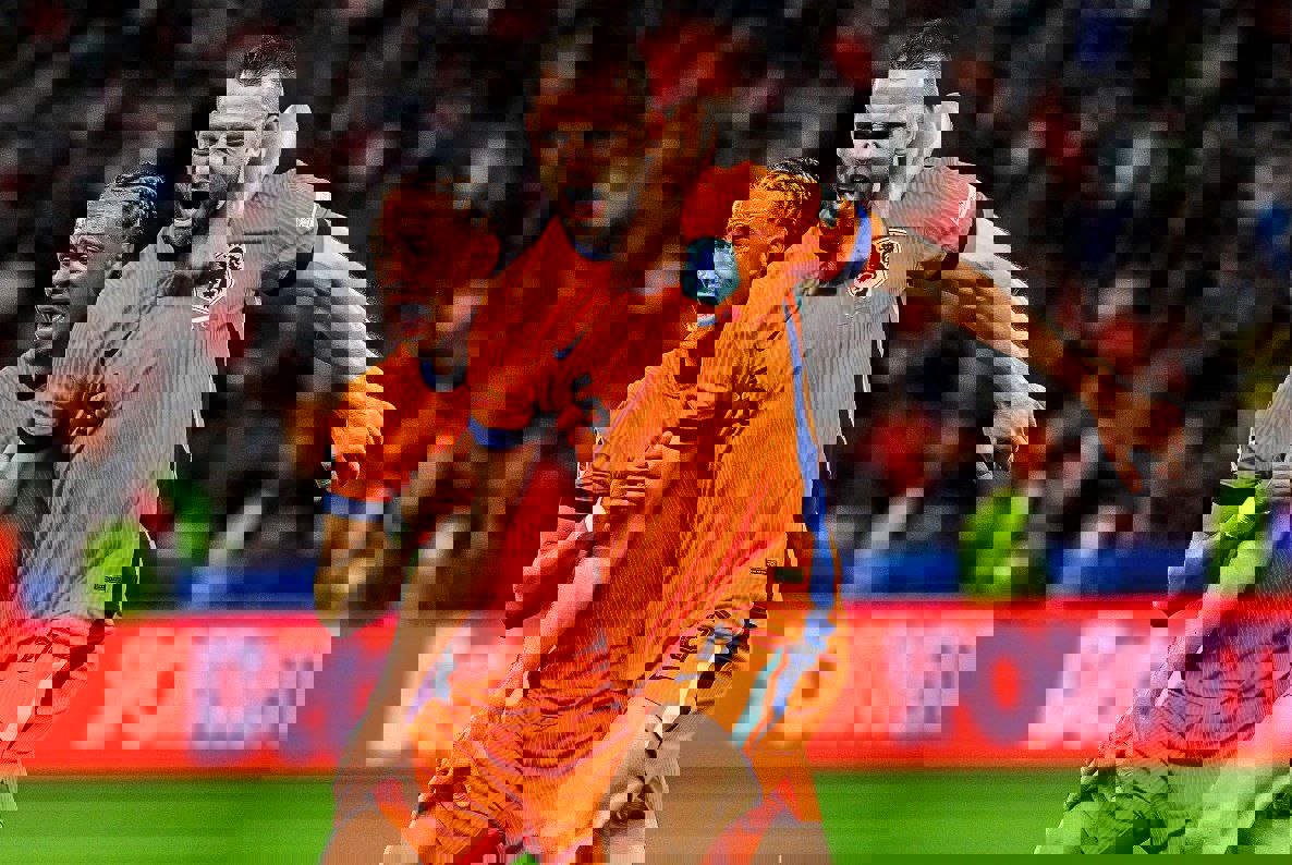 2051298