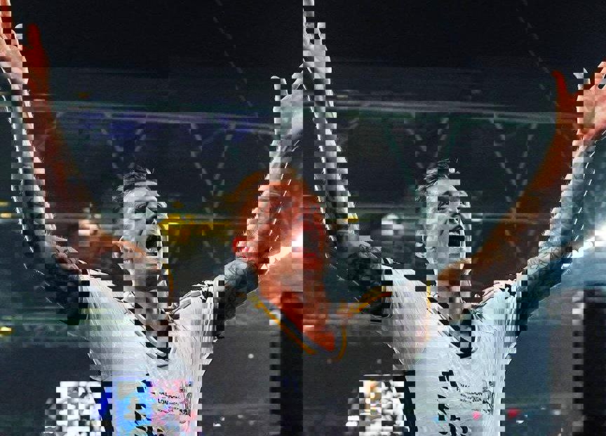 2051593