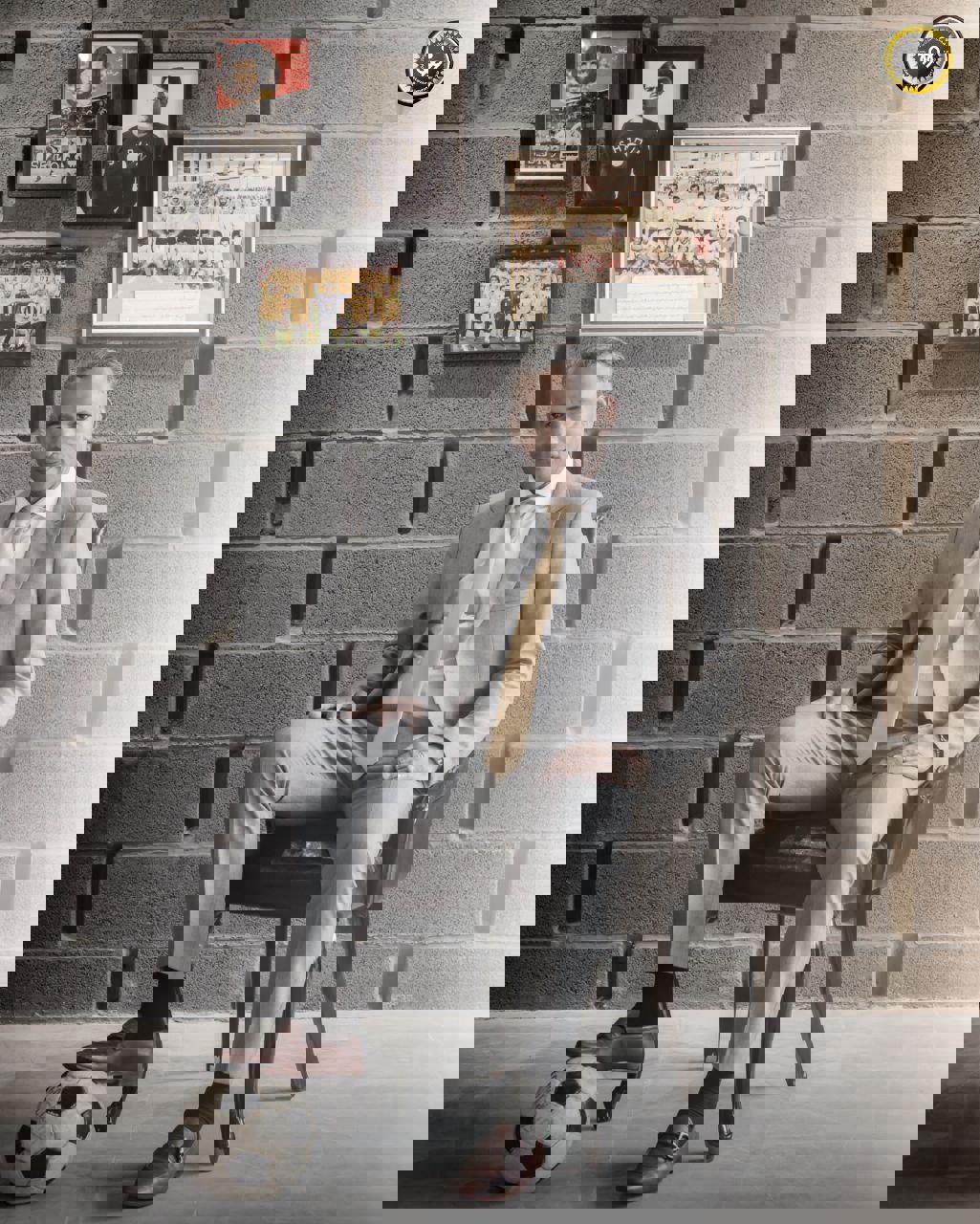 2051371