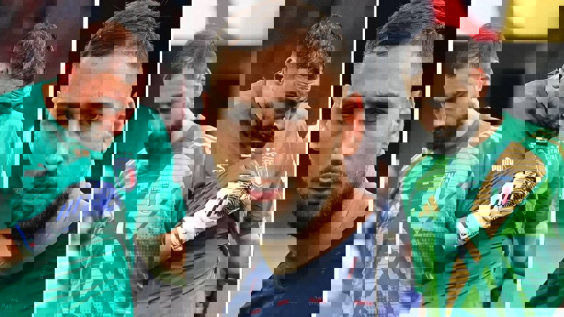 2051428