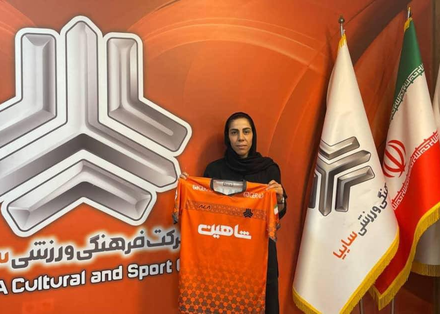 بمب‌های نقل و انتقالاتی زنان در این باشگاه منفجر می شود
