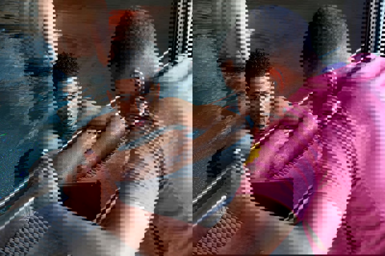 2051549