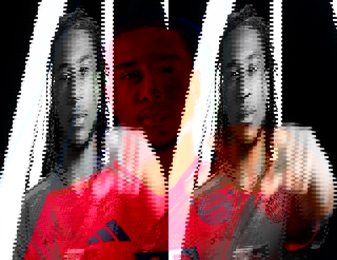 2051556