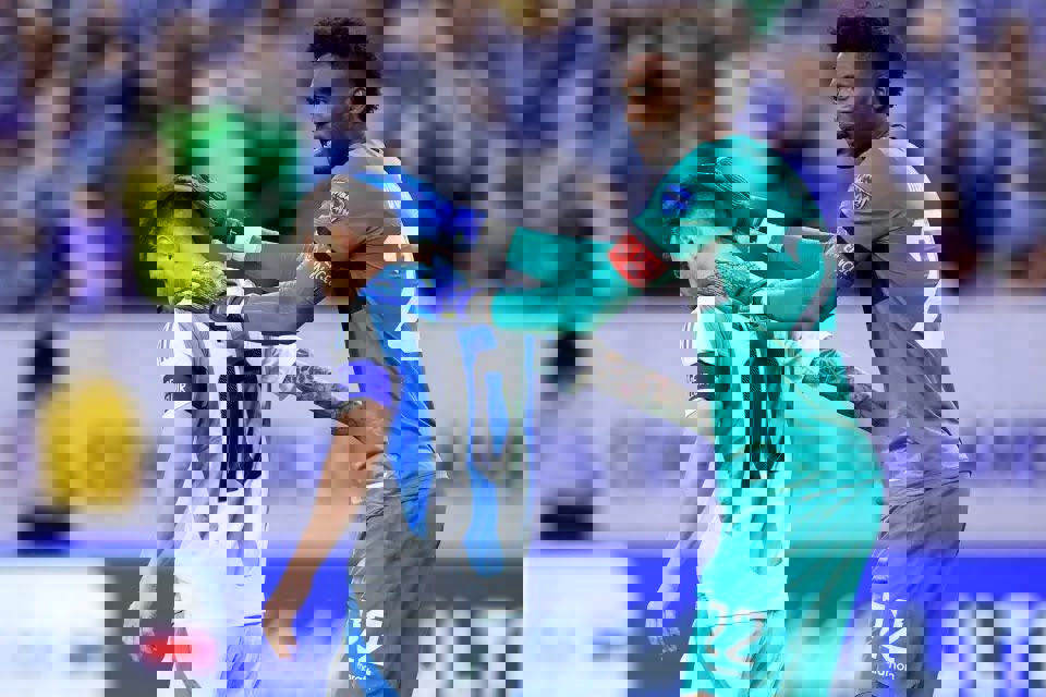 2051544