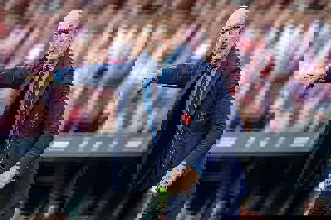 2051599