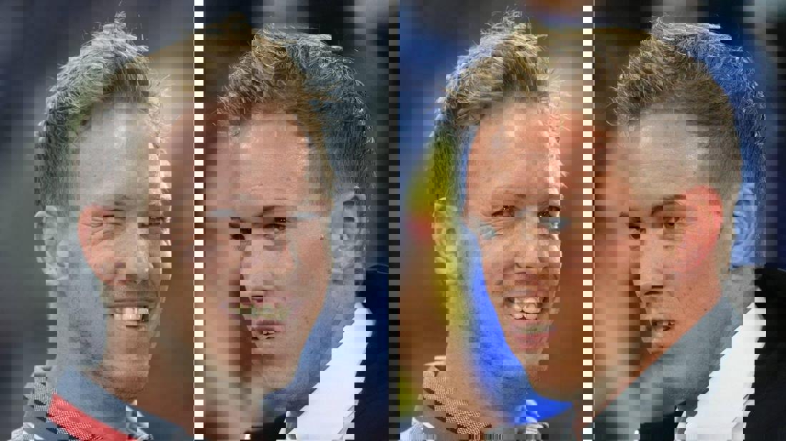 2051674