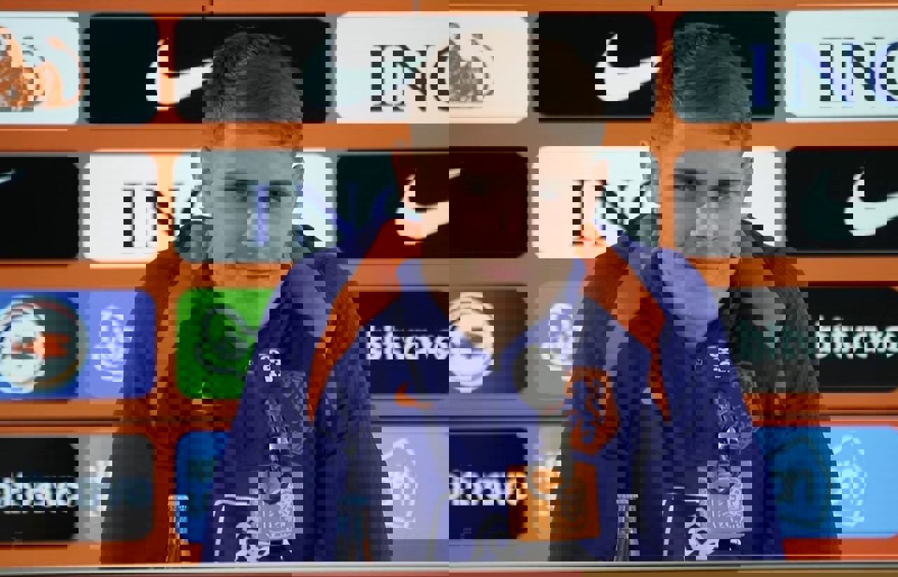 2051847