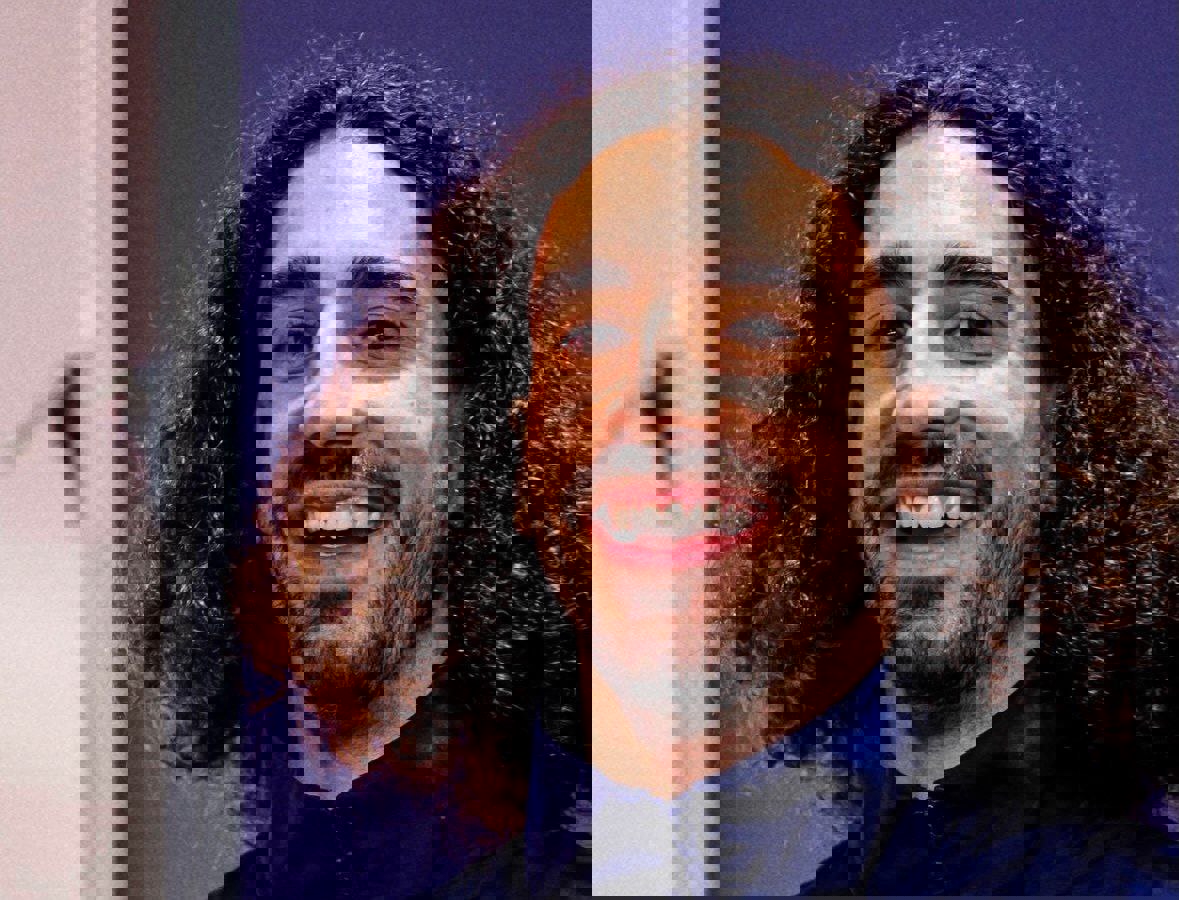 2051858