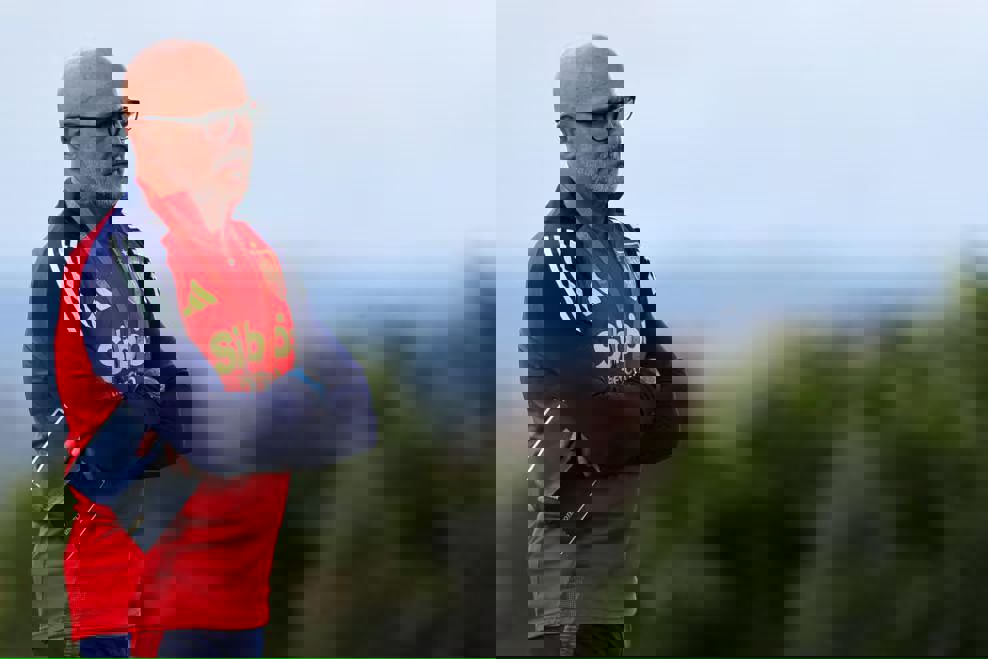 2051899