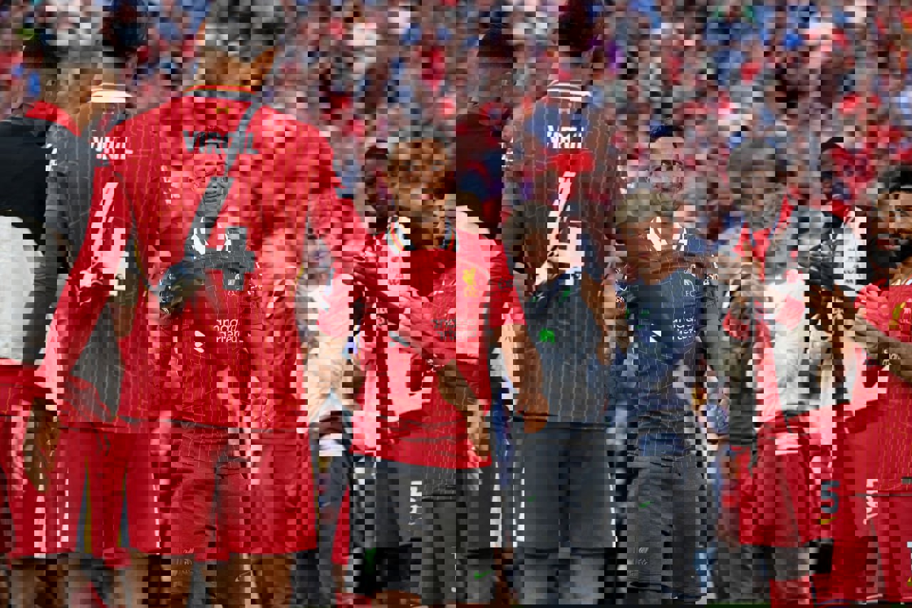 2051870