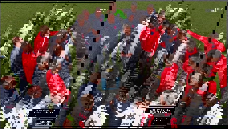 2051812
