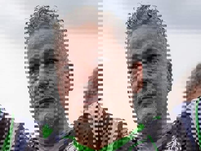2051943