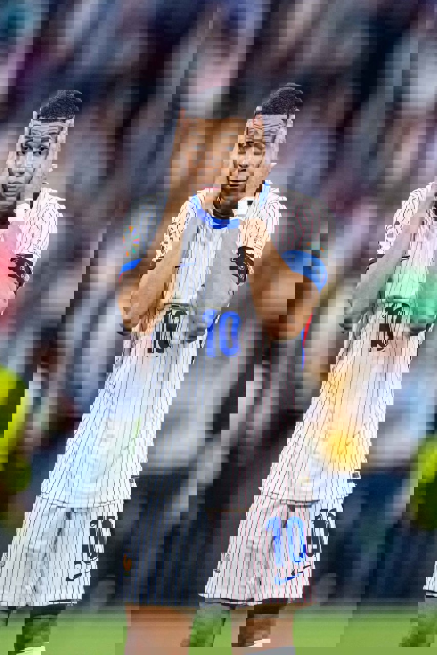 2052367