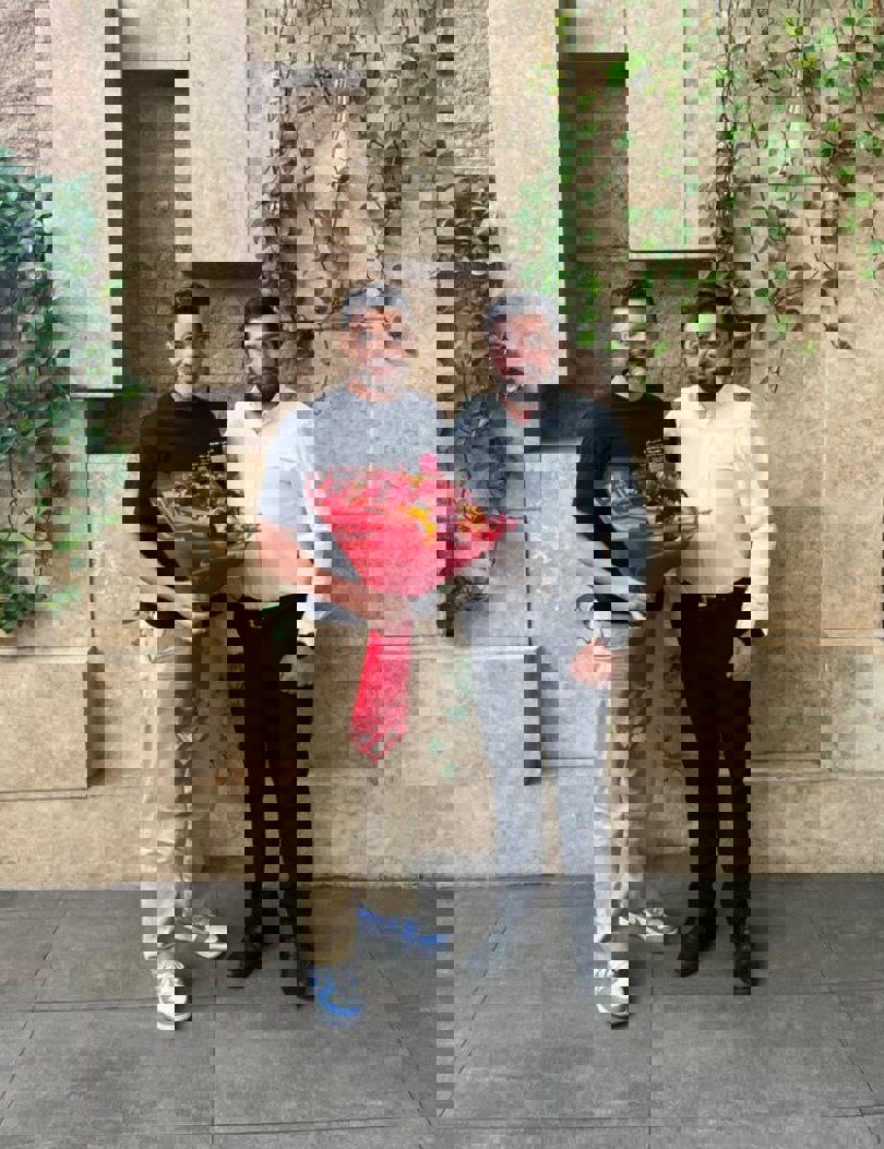2052382