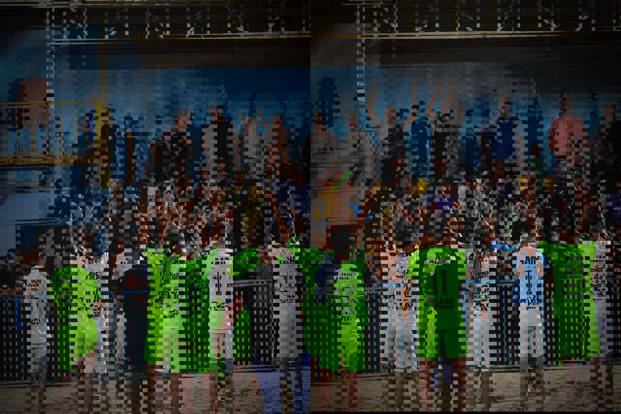2052444