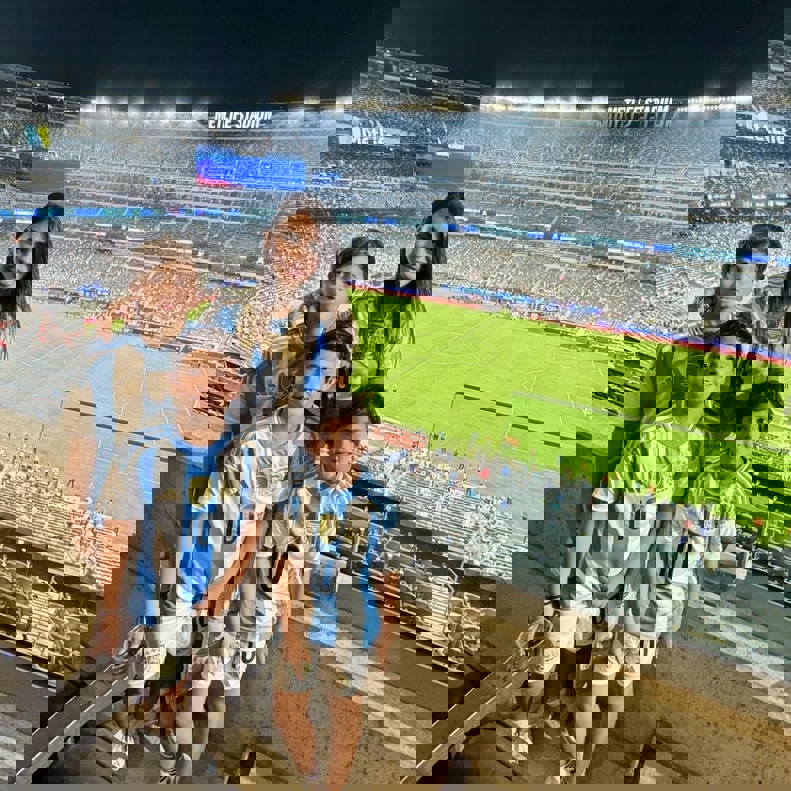2052452