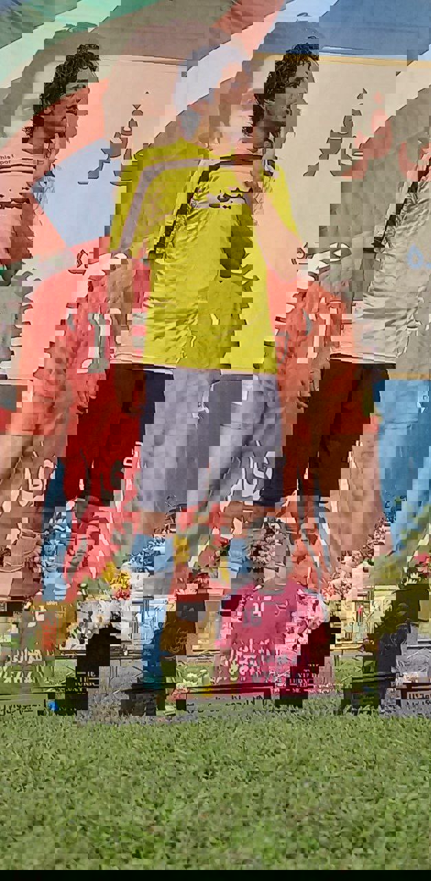 2052561