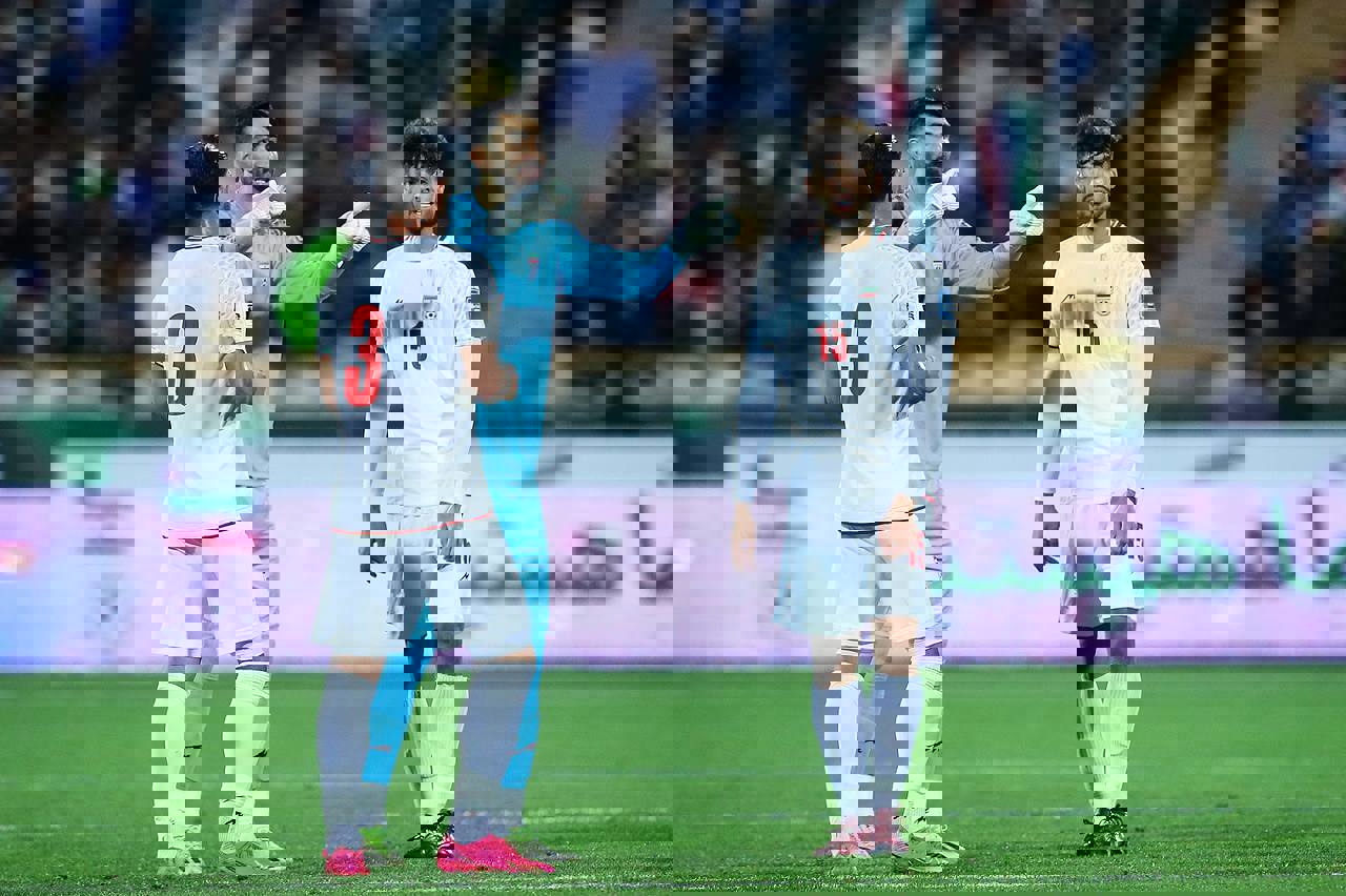 2052608