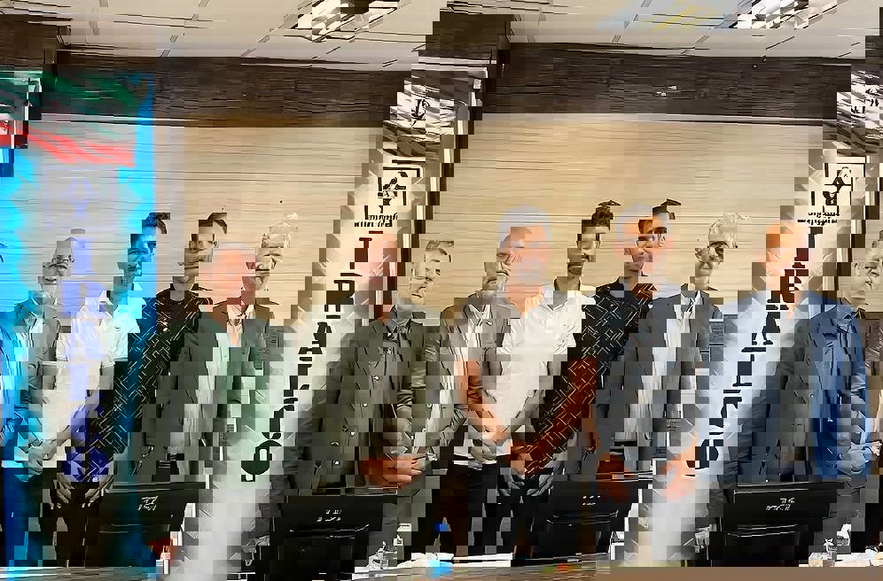 2052648