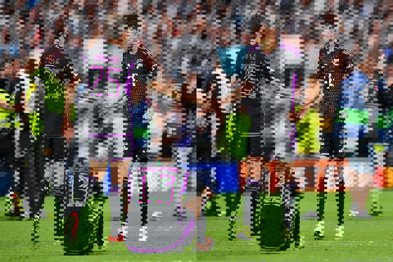 2052902