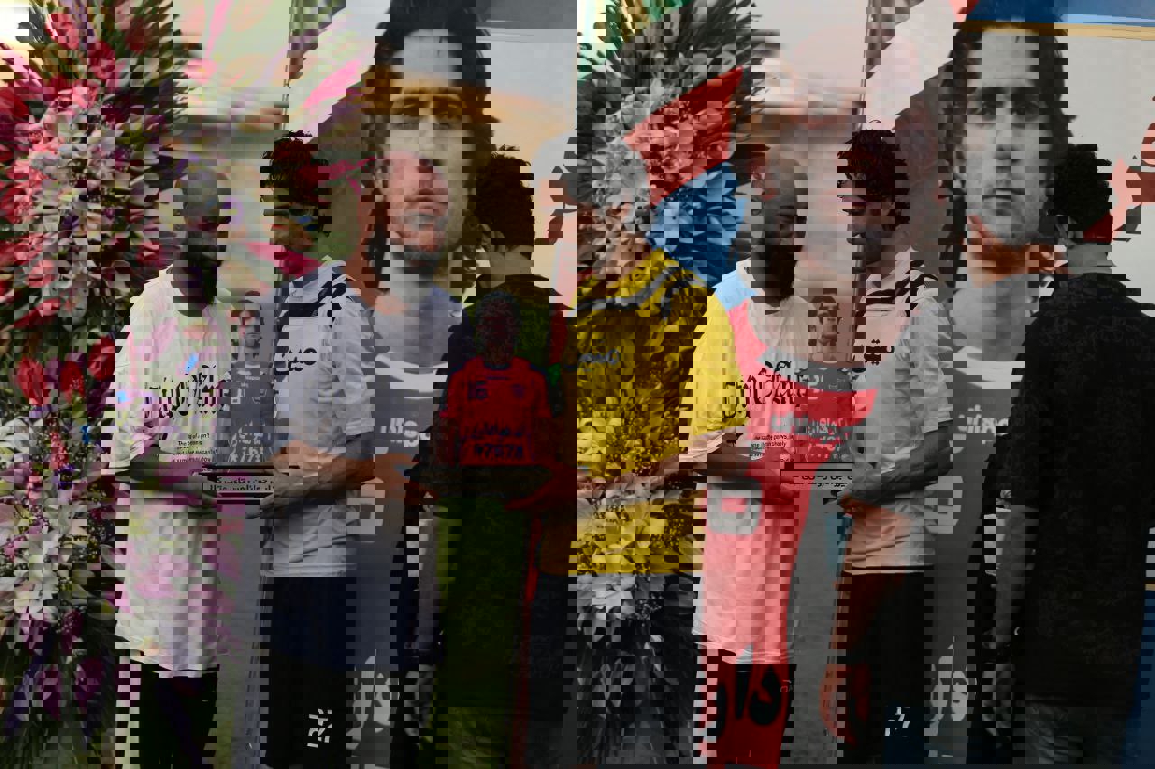 2052859