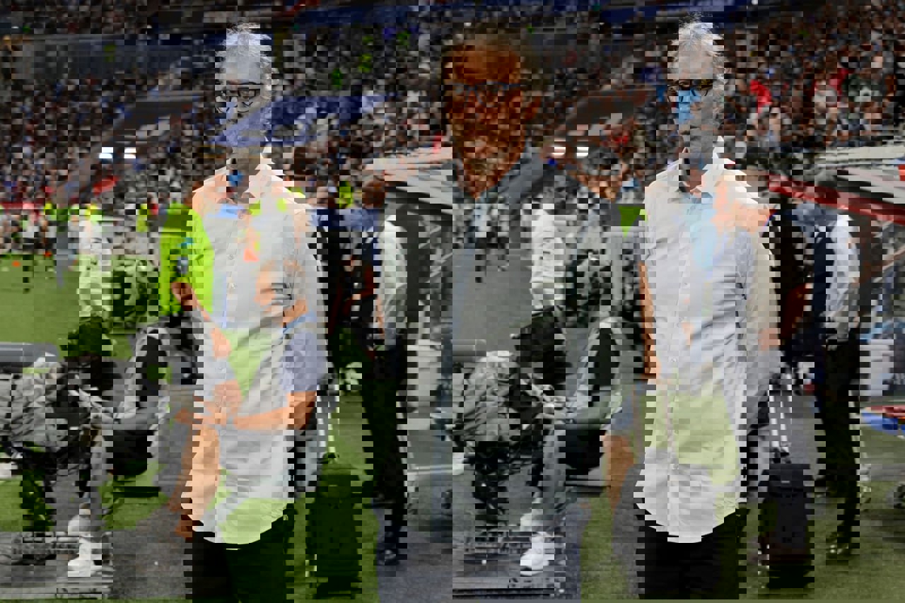 2052892
