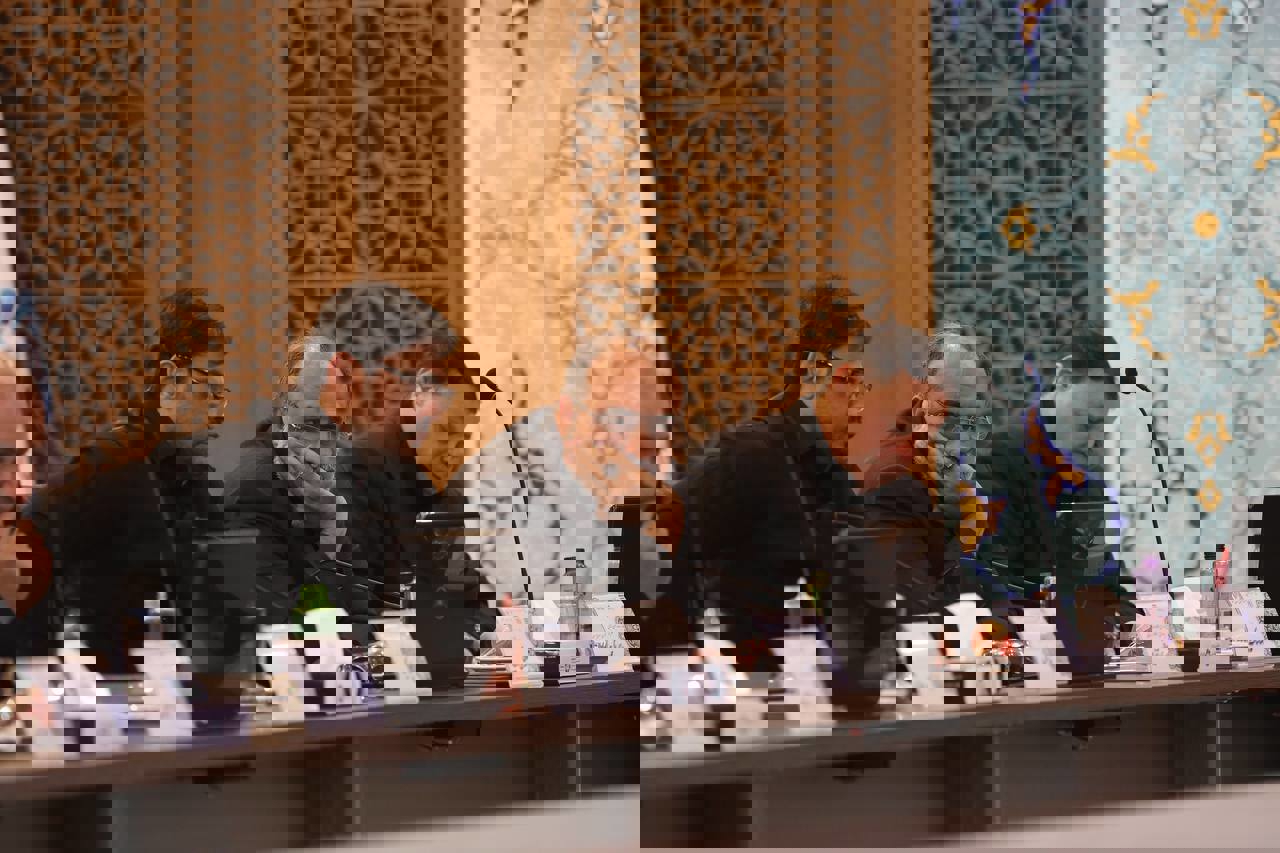2052846
