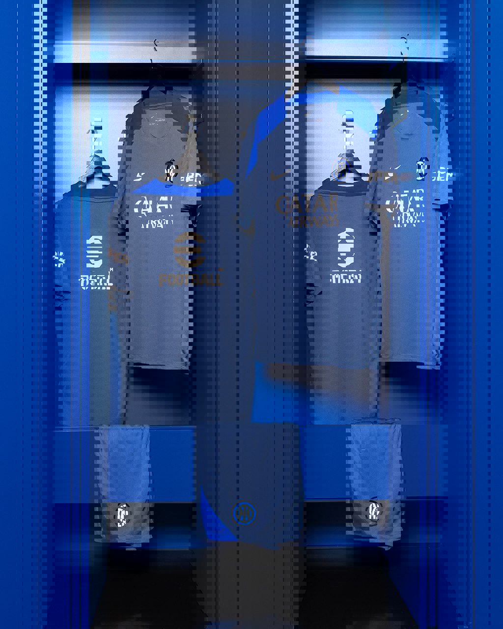 2052881