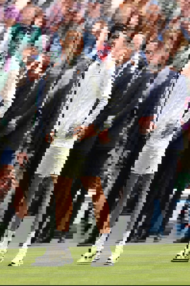 2053279