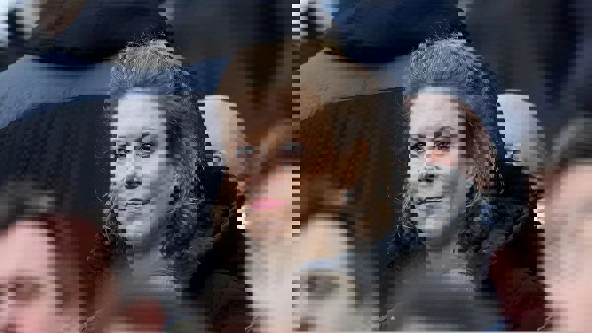 2053316